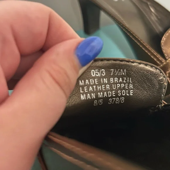 Franco Sarto Vintage Metallic Bronze Gold Leather 3 in Kitten Heel Women’s 7.5 - Picture 8 of 8